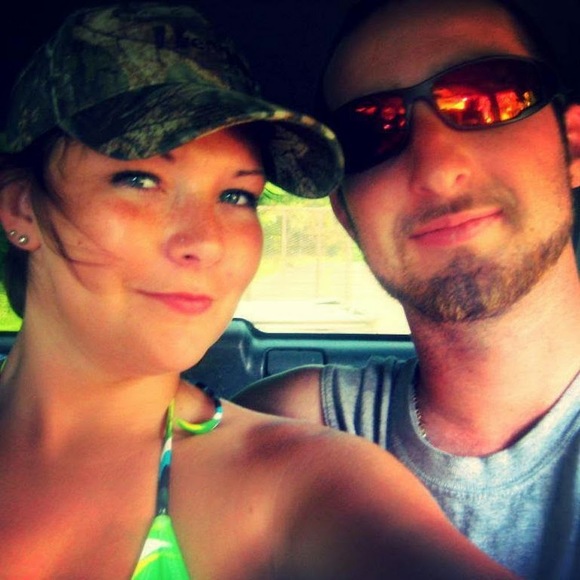 Meet your Posher, Danielle - Picture 1 of 1